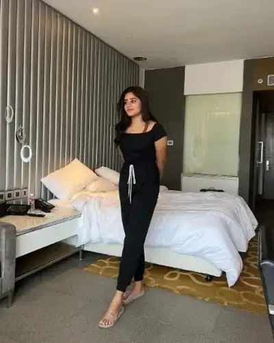 Call Girls Nakhatrana Cash On Delivery